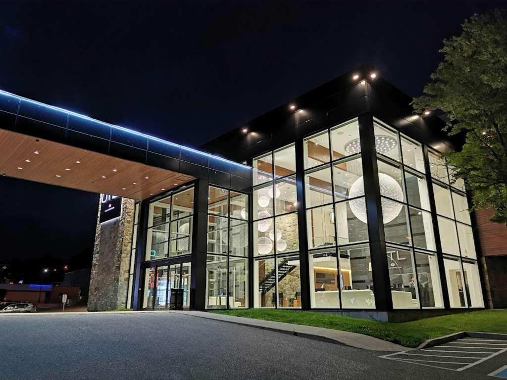 Otl Gouverneur Sherbrooke Esterno foto The main entrance of the hotel
