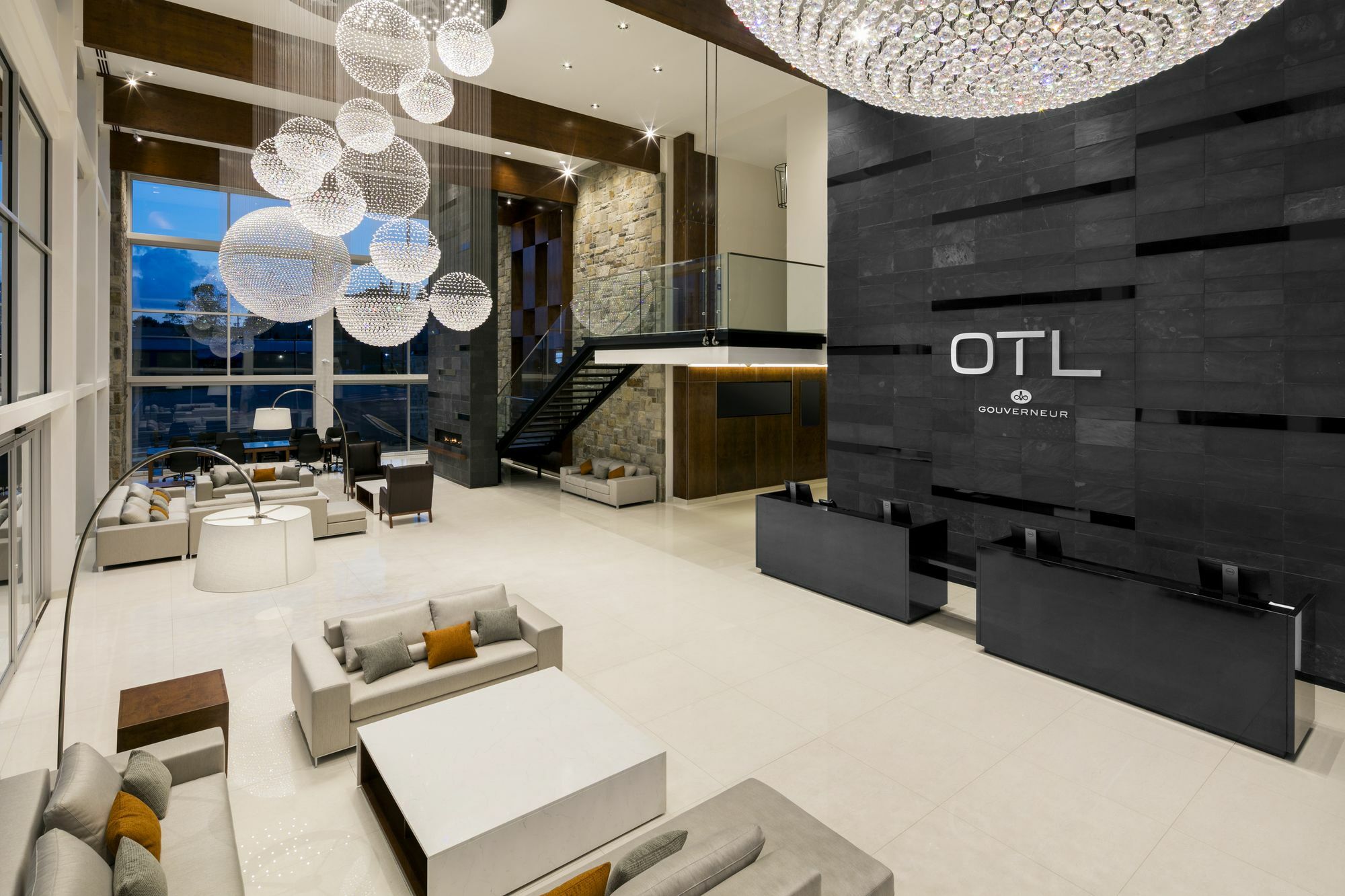 Otl Gouverneur Sherbrooke Esterno foto OTL's lobby